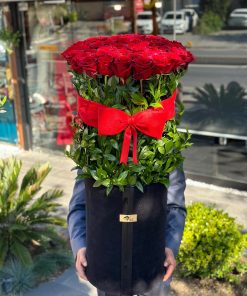 Giant Box 101 Red Roses